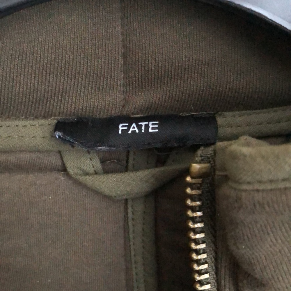 Green jacket - Picture 6 of 7